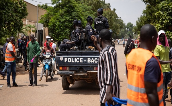 Burkina Faso: le gouvernement annonce l'arrestation pour «espionnage» de 8 membres d'une ONG, dont 4 étrangers