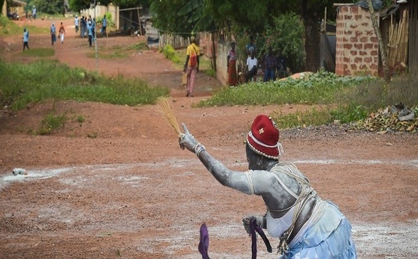 Folie meurtrière à Boké : un marabout découpe une vieille femme en morceaux