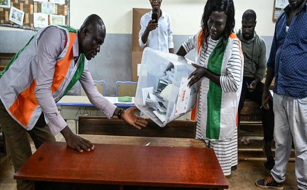 Présidentielle en Côte d’Ivoire: la CÉI poursuit le dépouillement par département, en attendant les résultats définitifs
