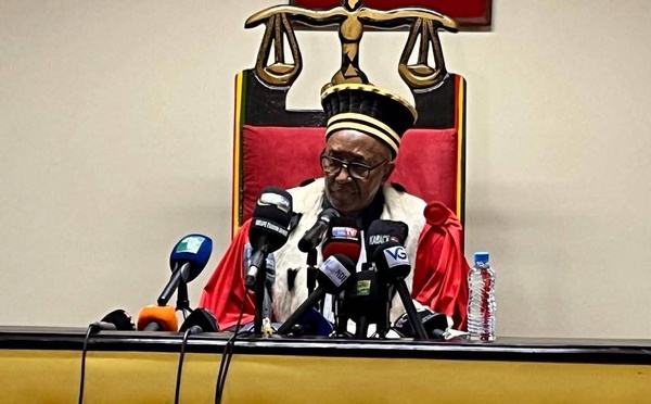 Présidentielle en Guinée: la Cour suprême valide définitivement la liste des 9 candidats retenus