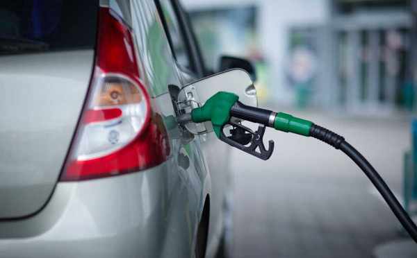 Baisse des carburants : les distributeurs autorisés à appliquer des tarifs inférieurs dans le respect de la réglementation