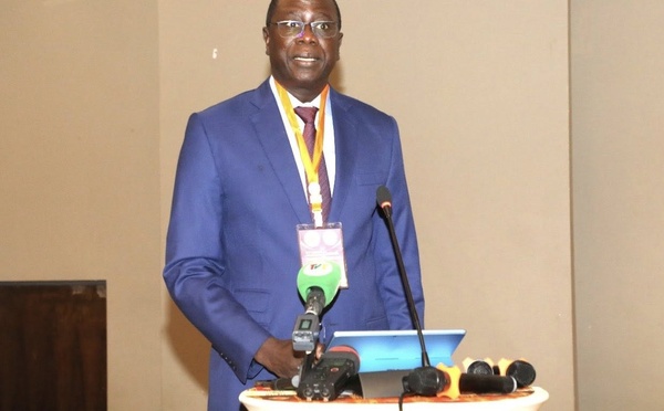 Tensions dans les universités : le ministre Daouda Ngom dénonce des influences extérieures sur certains étudiants