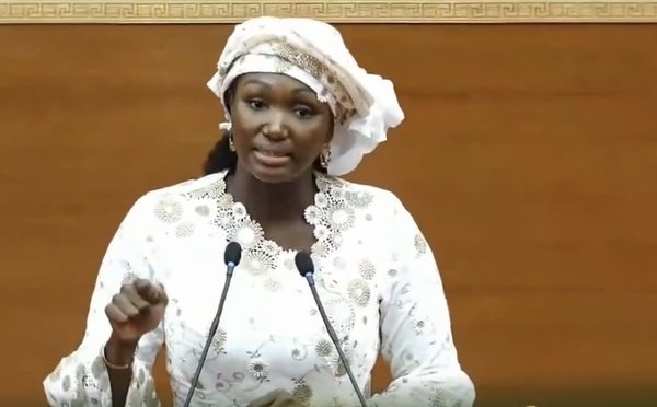 Assemblée nationale : Anta Babacar Ngom dénonce un manque de démocratie interne et attend Sonko sur des résultats concrets