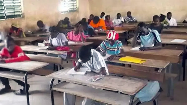 Education : l'Etat supprime l'entrée en 6eme et fixe une limite de 250 candidats au CFEE