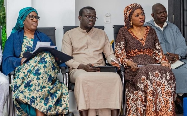 Dialogue social : Le gouvernement et les syndicats s'accordent sur le suivi des doléances de 2025