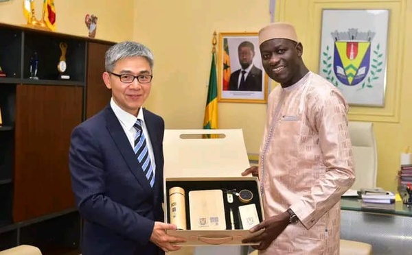 Dakar : la Chine s’engage à «renouveler l'équipement du parcours sportif de la corniche ouest»