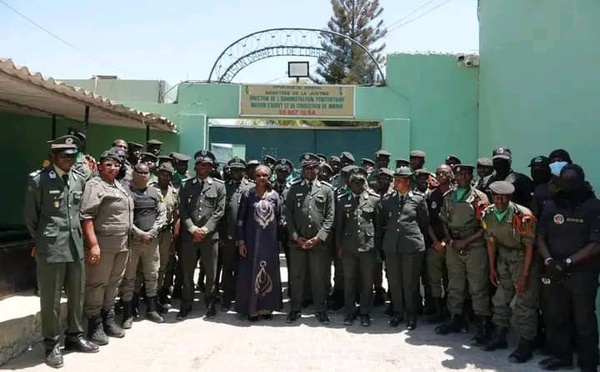 Mbour : Yacine Fall visite la MAC pour «apprécier les conditions de travail et de détention»