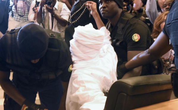 Hissein Habré après sa condamnation à perpétuité: «En bas la Françafrique»
