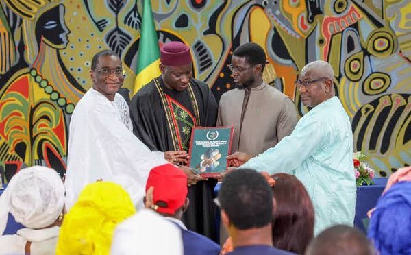 Climat social : Le Chef de l'État recevra les cahiers de doléances des syndicats le 1er mai