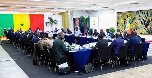 Gouvernance : Le Chef de l'État dévoile les projets de réformes de la Justice et du système politique