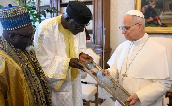Dialogue interreligieux et « teranga » : Léon XIV salue la tradition d'hospitalité du Sénégal et appelle à une paix durable 