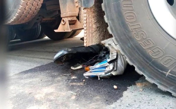 Tivaouane : un motocycliste meurt écrasé par un camion-benne sur la RN2