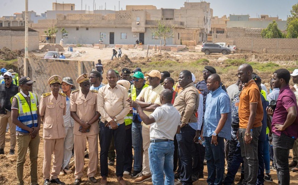 Prévention des inondations : le ministre Cheikh Tidiane Dièye en mission de supervision à Keur Massar et Thiaroye
