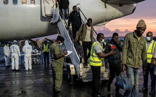 Migrants expulsés des États-Unis : un Sénégalais dans le convoi débarque à Freetown