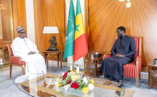Dialogue national : Moustapha Niasse et le Général Pathé Seck reçus par Diomaye Faye