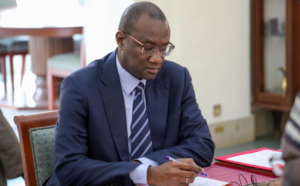 Oumar Samba Ba propose de donner au Pr Moustapha Kassé le nom de l'Université du Sénégal oriental