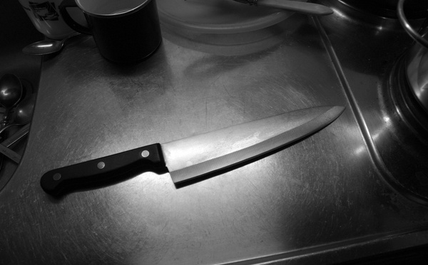 Fatick : un homme déféré pour "menaces de mort" sur sa sœur, son beau-frère et ses neveux avec un couteau