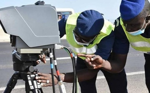 Sénégal : le ministère des Transports dément l’affiche sur les radars autoroutiers
