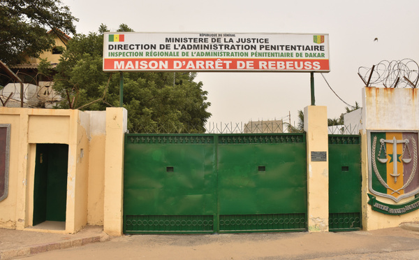 Prison : le Directeur général de l'Administration pénitentiaire met fin à la fouille à nu systématique des détenus