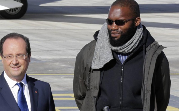 France: l'ex-otage d'Arlit Thierry Dol interpelle le président Hollande