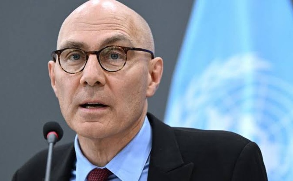 Droits humains et IA : Volker Türk appelle les États à imposer des garde-fous avant que la technologie ne leur échappe