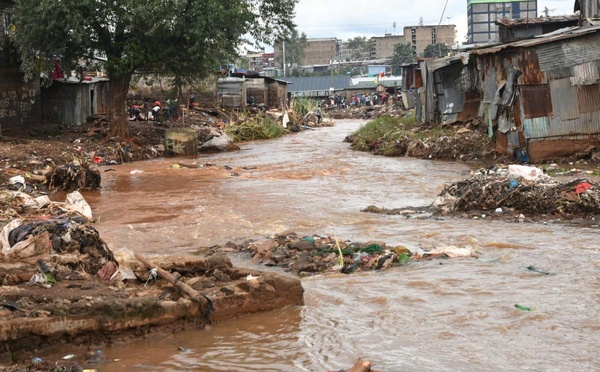 Sénégal : de fortes pluies attendues du 24 au 26 septembre, Dakar et 15 départements en alerte rouge