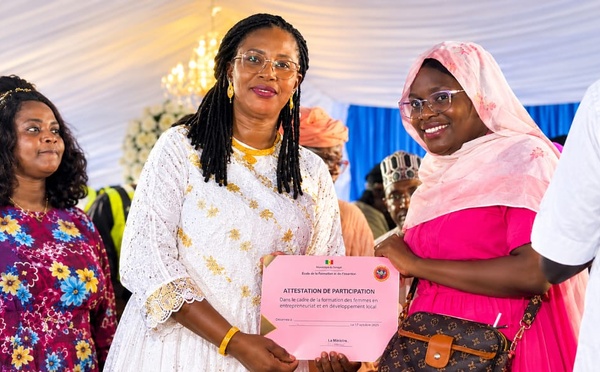 Thiès : Fatou Kiné Diakhaté offre 20 bons de mammographie pour renforcer le dépistage du cancer du sein 