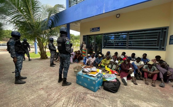 Ziguinchor : le siège du MFDC démantelé, 28 personnes interpellées, drapeaux et documents saisis
