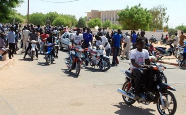 Mbour : la circulation des motos restreinte entre 18heures et 7heures dans les communes de Ngaparou, Saly Portudal et La Somone
