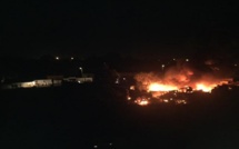 ​Violent incendie à Ouakam : une douzaine de bus calcinés, beaucoup de dégâts matériels