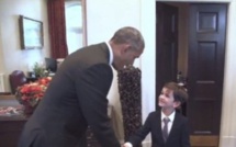 Etats-Unis: Il avait demandé à accueillir un jeune syrien, Alex, 6 ans, reçu à la Maison Blanche par Obama