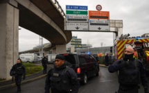 EN DIRECT - Aéroport d'Orly : 3000 personnes évacuées : un homme abattu, le trafic interrompu, les vols déroutés,