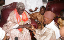 Sénégal: en visite à Touba Wade intronise Karim