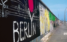 Commémoration de la chute du mur de Berlin: effervescence de 20 ans à la capitale allemande