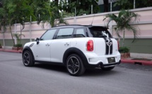 Cadeau de mariage : Youssou Ndour offre une voiture dernier cri à sa fille