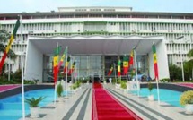 DIRECT – Assemblée nationale: « Est-ce qu’il y a des écoutes téléphoniques sur certaines personnalités sénégalaises ? », (député)