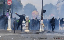 Incidents à Paris: un groupe de 200 black blocs maîtrisé