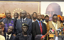 Manifestation spontanée de jeunes de l’APR  pour le départ de Wade.