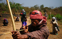 Kolda: des coupeurs de routes attaquent un minu car.