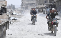 Syrie: 18 réfugiés trouvent la mort dans des frappes de la coalition US, selon Sana