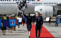 Vidéo-Suivez en direct l'arrivée des Bleus à Paris