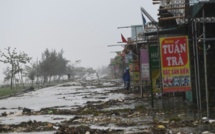 Un typhon tue une dizaine de personnes et fait plusieurs dégâts