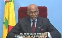 Le Président a présenté ses vœux au gouvernement en attendant le peuple ce soir