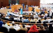 #SessionOrdinaireAssembléeNationale : Premiers heurts entre Cheikh Bara Doly et Awa Guèye, la séance suspendue