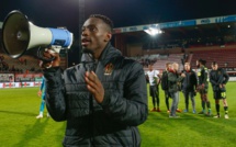 Courtrai sanctionné pour le comportement raciste de ses supporters ?