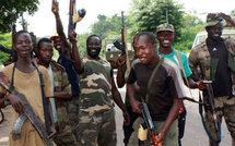 La bataille d`Abidjan fait rage, résistance acharnée des troupes de Gbagbo