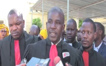 Le Sytjus dans la rue mardi...jour de la rentrée des Cours et Tribunaux