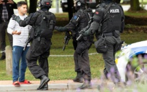 49 morts dans les attaques de mosquées en Nouvelle-Zélande et le tireur est un citoyen australien 
