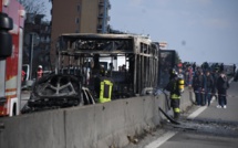 Un chauffeur d'origine sénégalaise met le feu dans un bus transportant 51 personnes à Milan