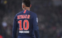 Neymar suspendu trois matchs pour insultes après le match contre Manchester United